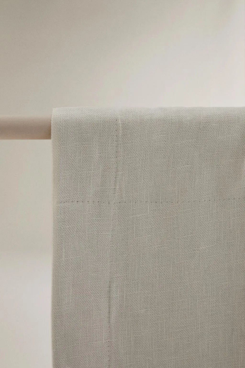 zara product image