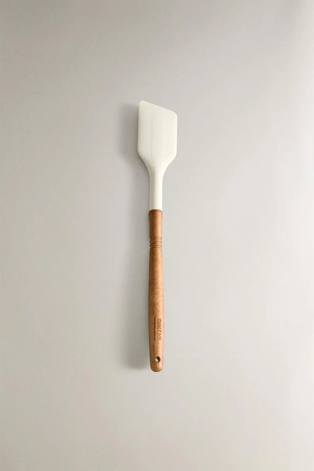zara product image