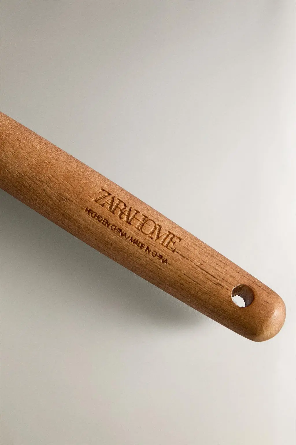 zara product image