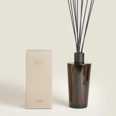عطر چوبی اتاق با رایحه چوب صندل و کهربا zara