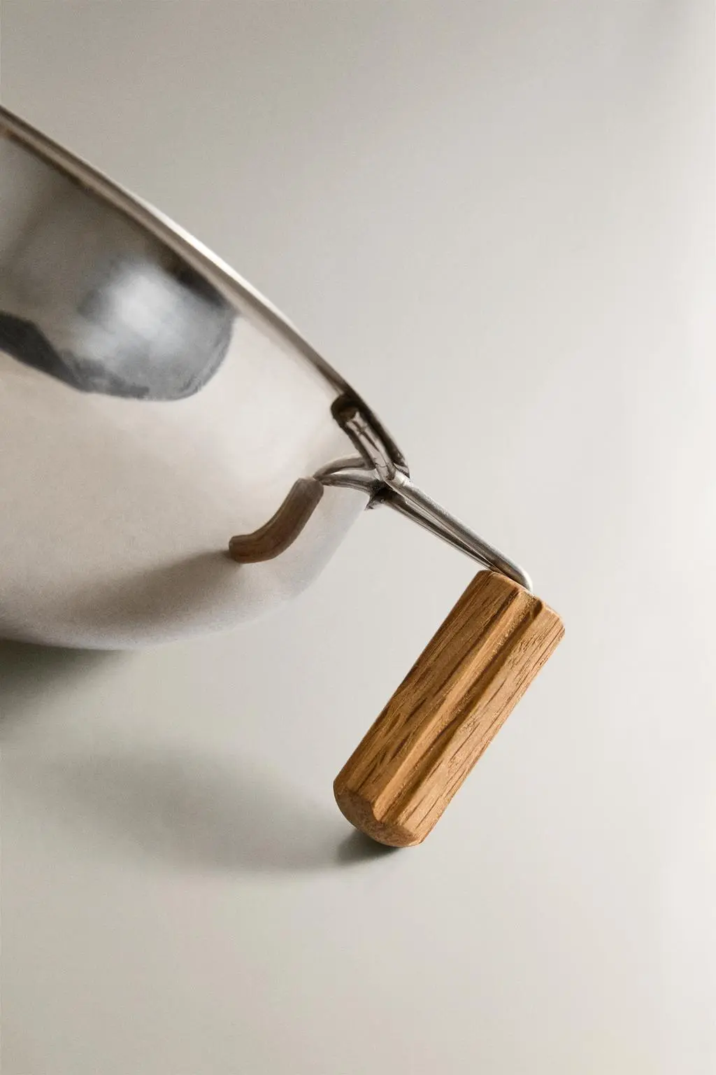 zara product image