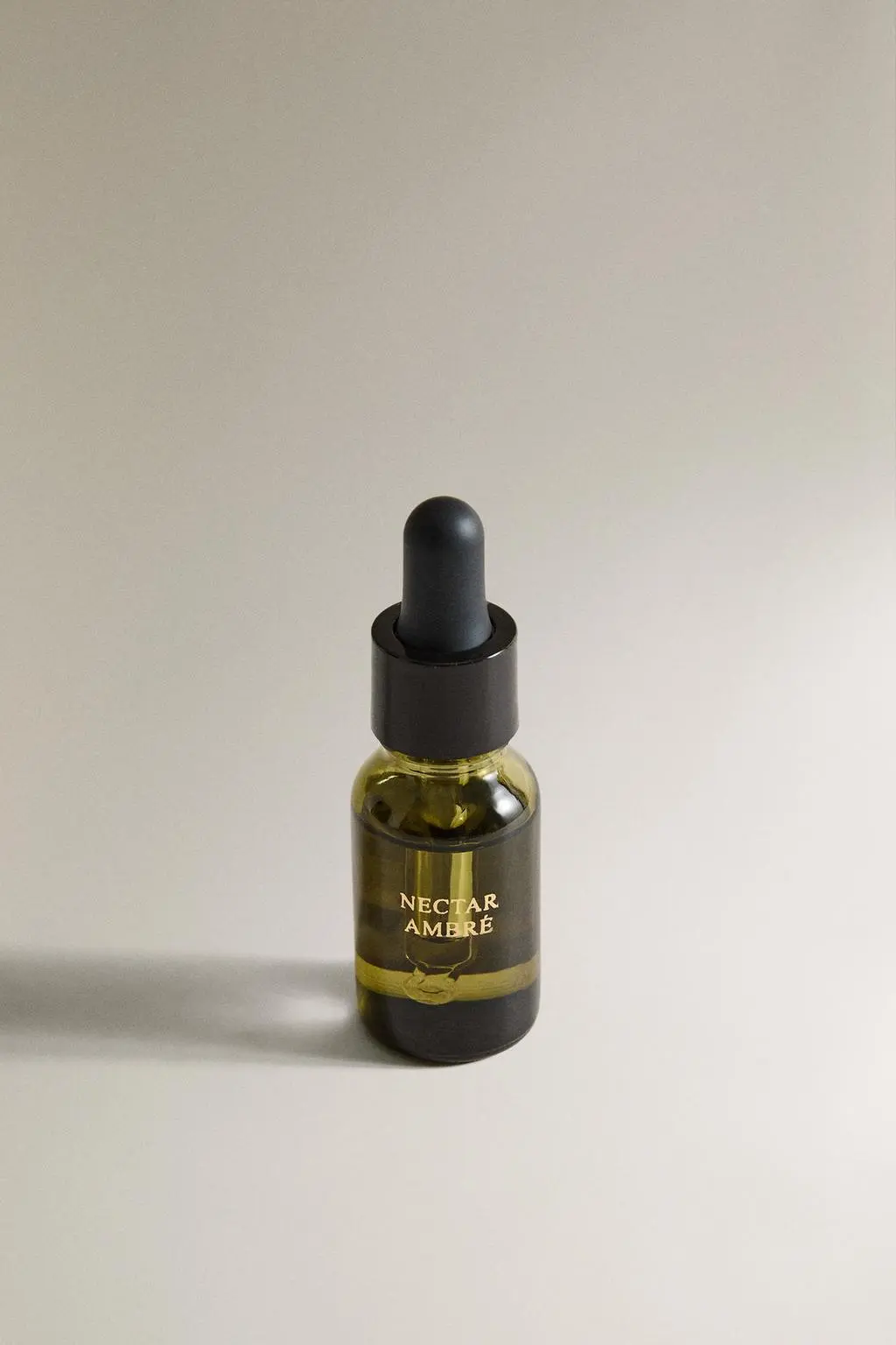 zara product image