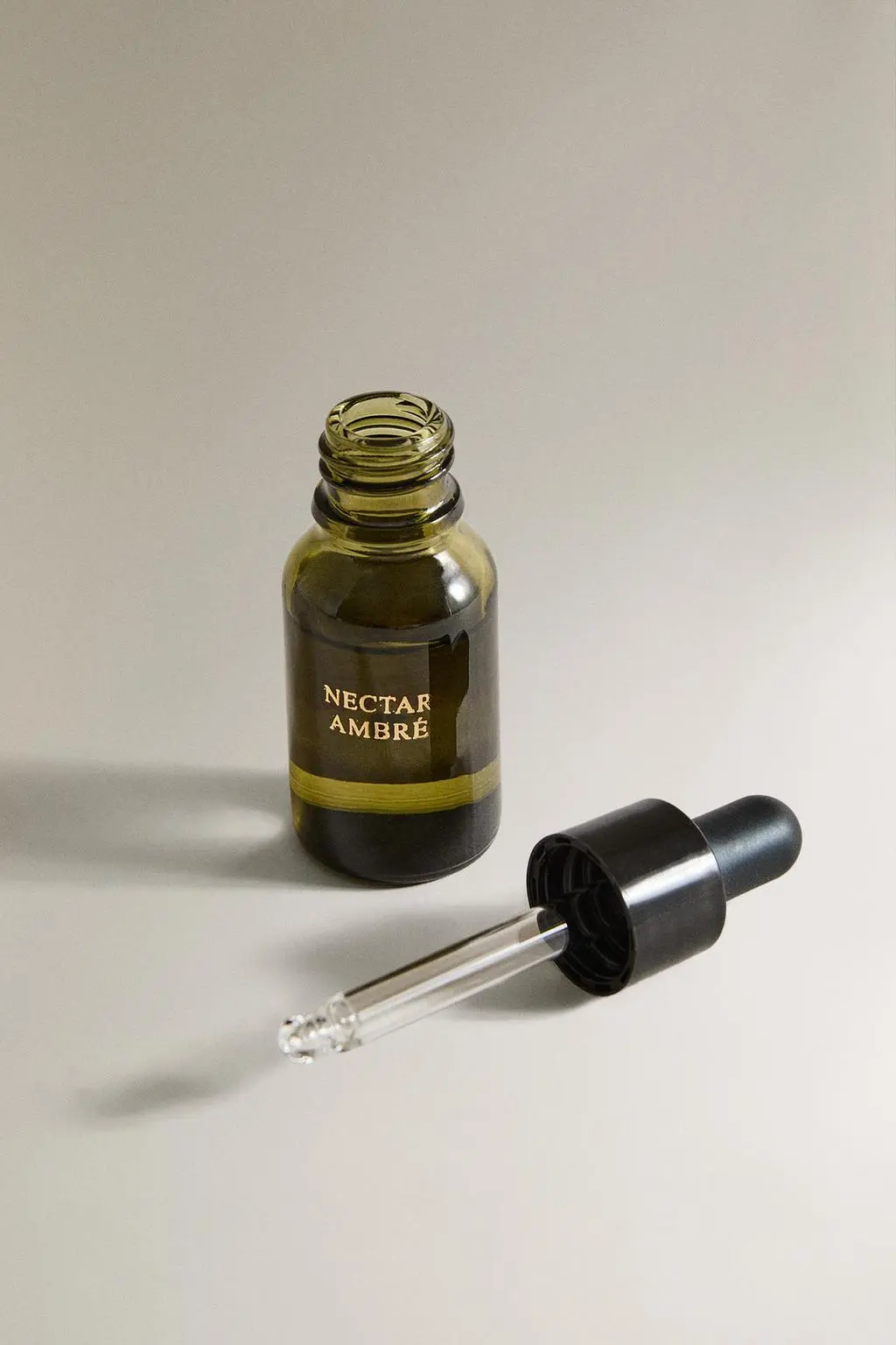 zara product image
