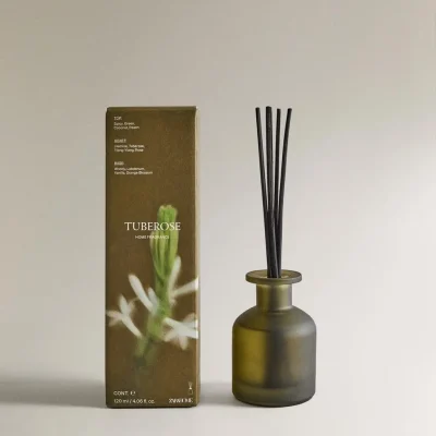 عطر چوبی لوکس برای اتاق با رایحه ماندگار zara
