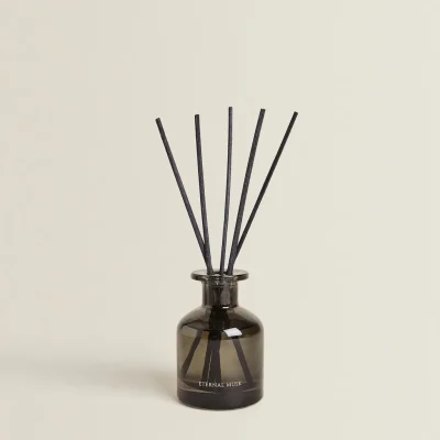 عطر چوبی لوکس با رایحه ماندگار zara