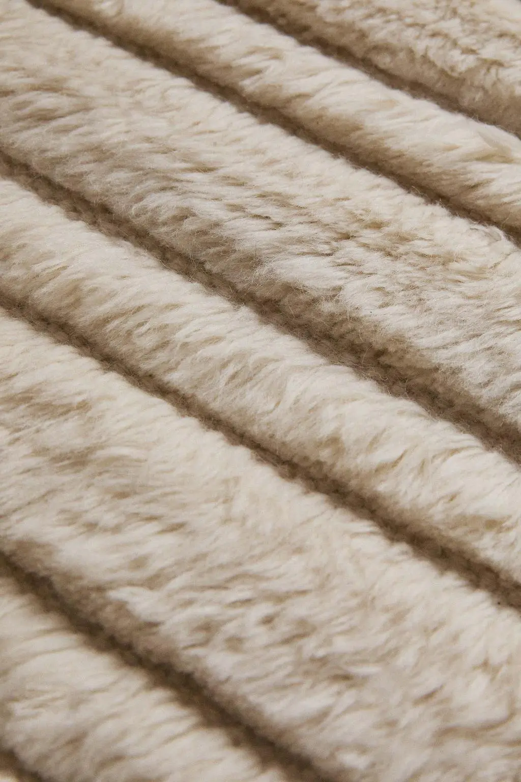 zara product image