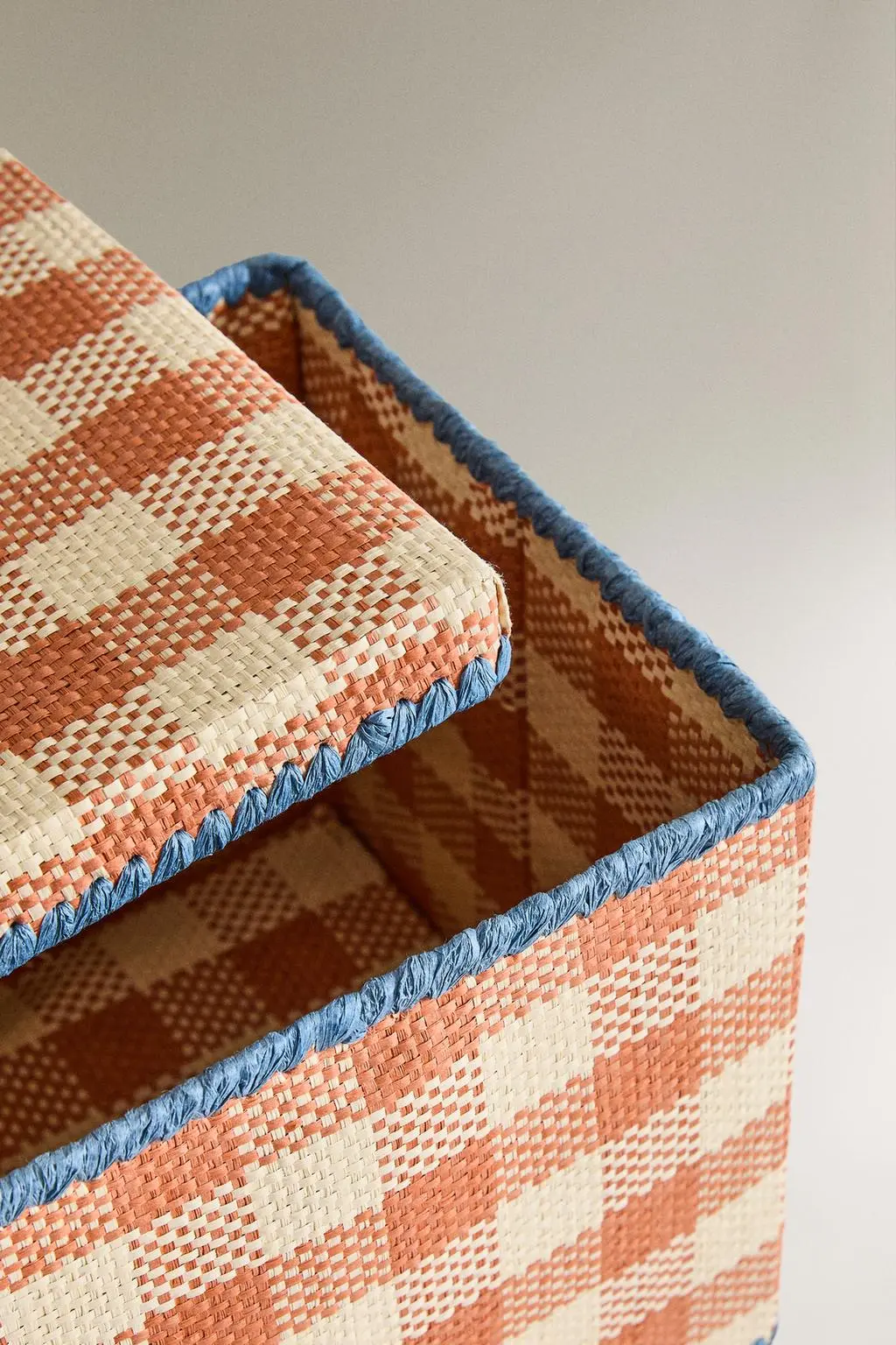 zara product image