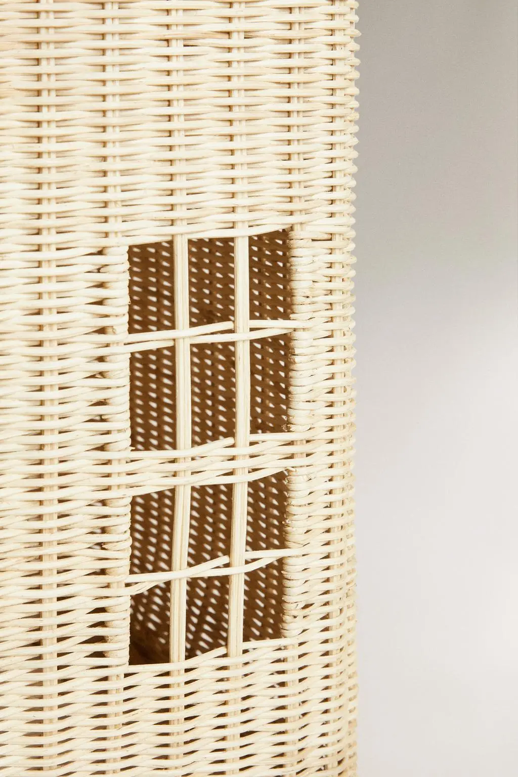 zara product image