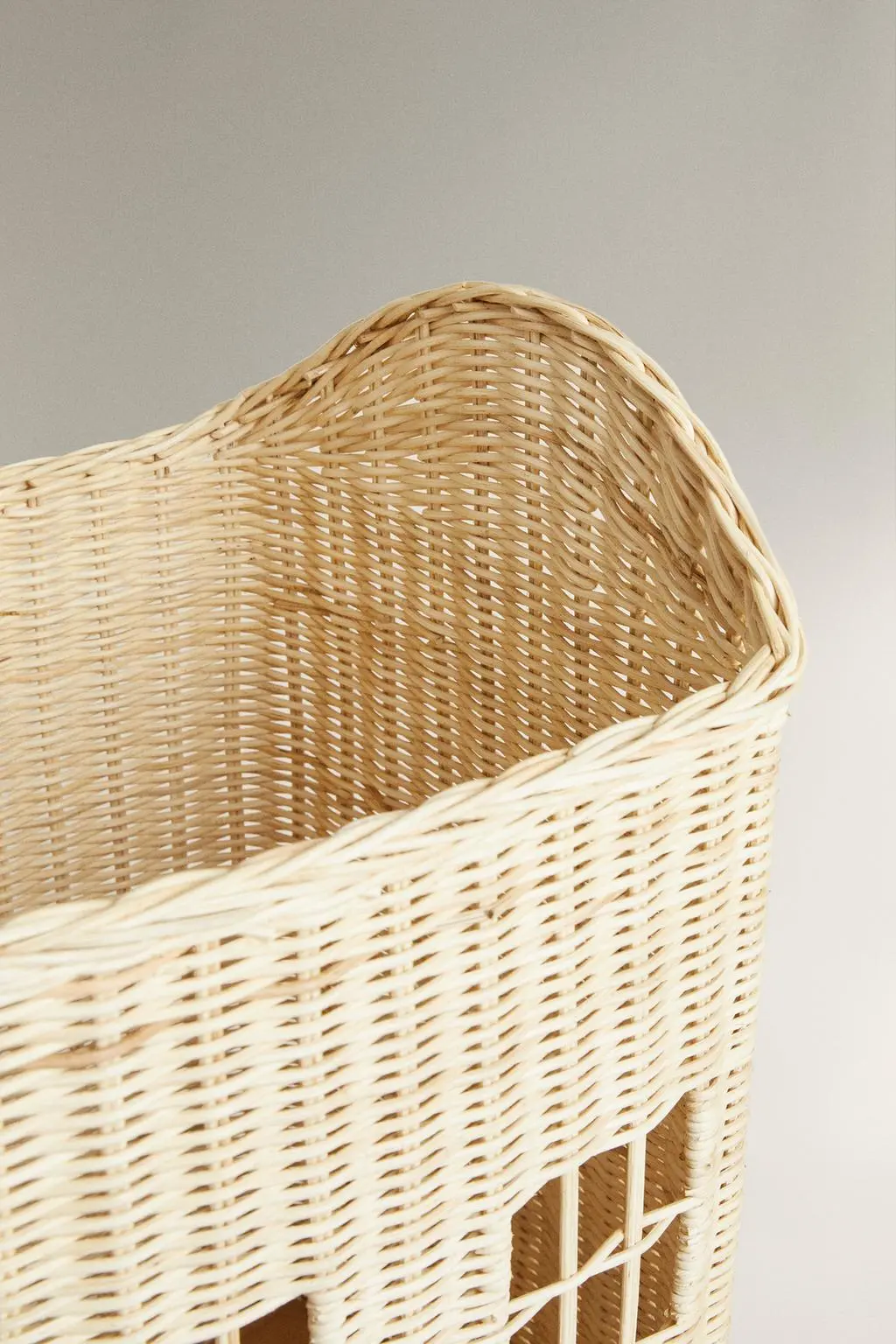 zara product image