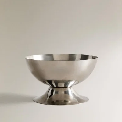 میز ناهارخوری گرد چوبی با پایه فلزی zara