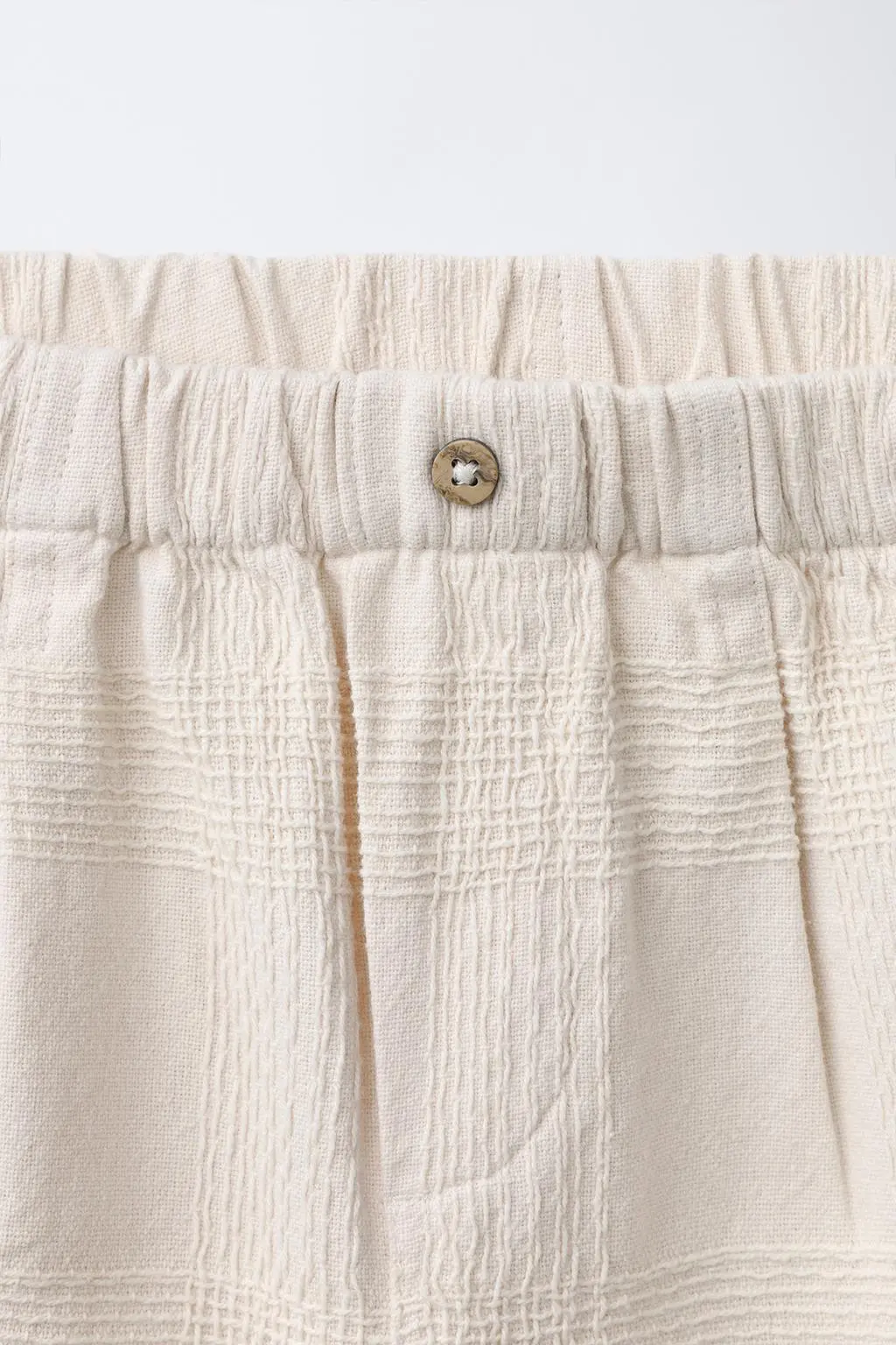 zara product image