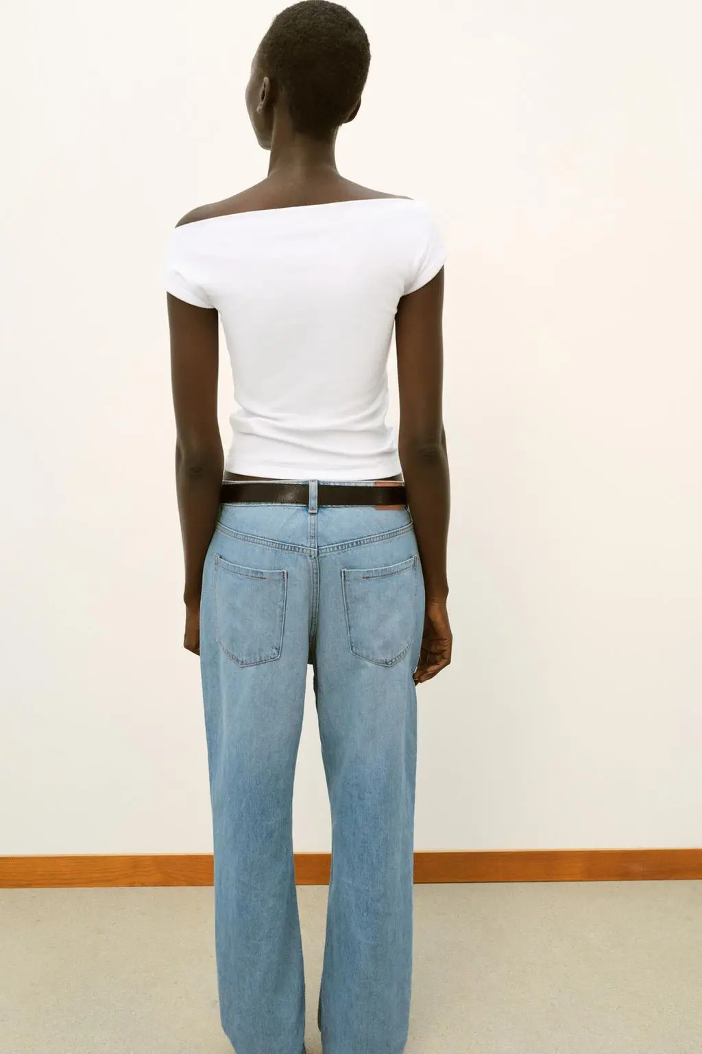 zara product image