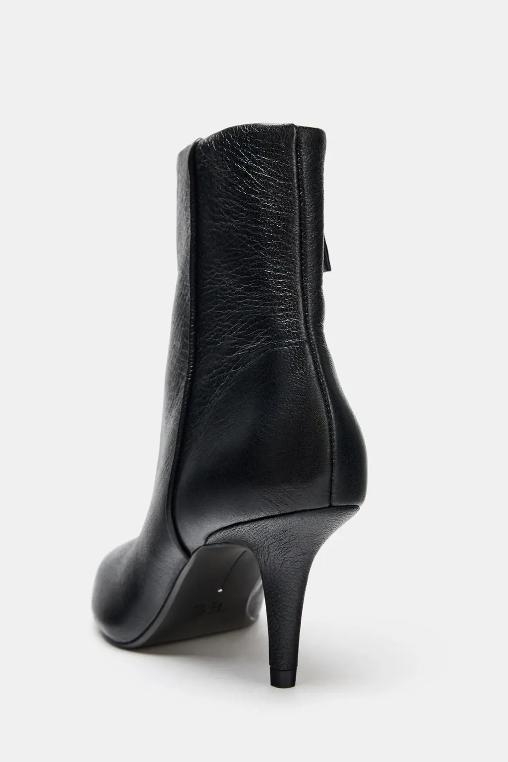 zara product image