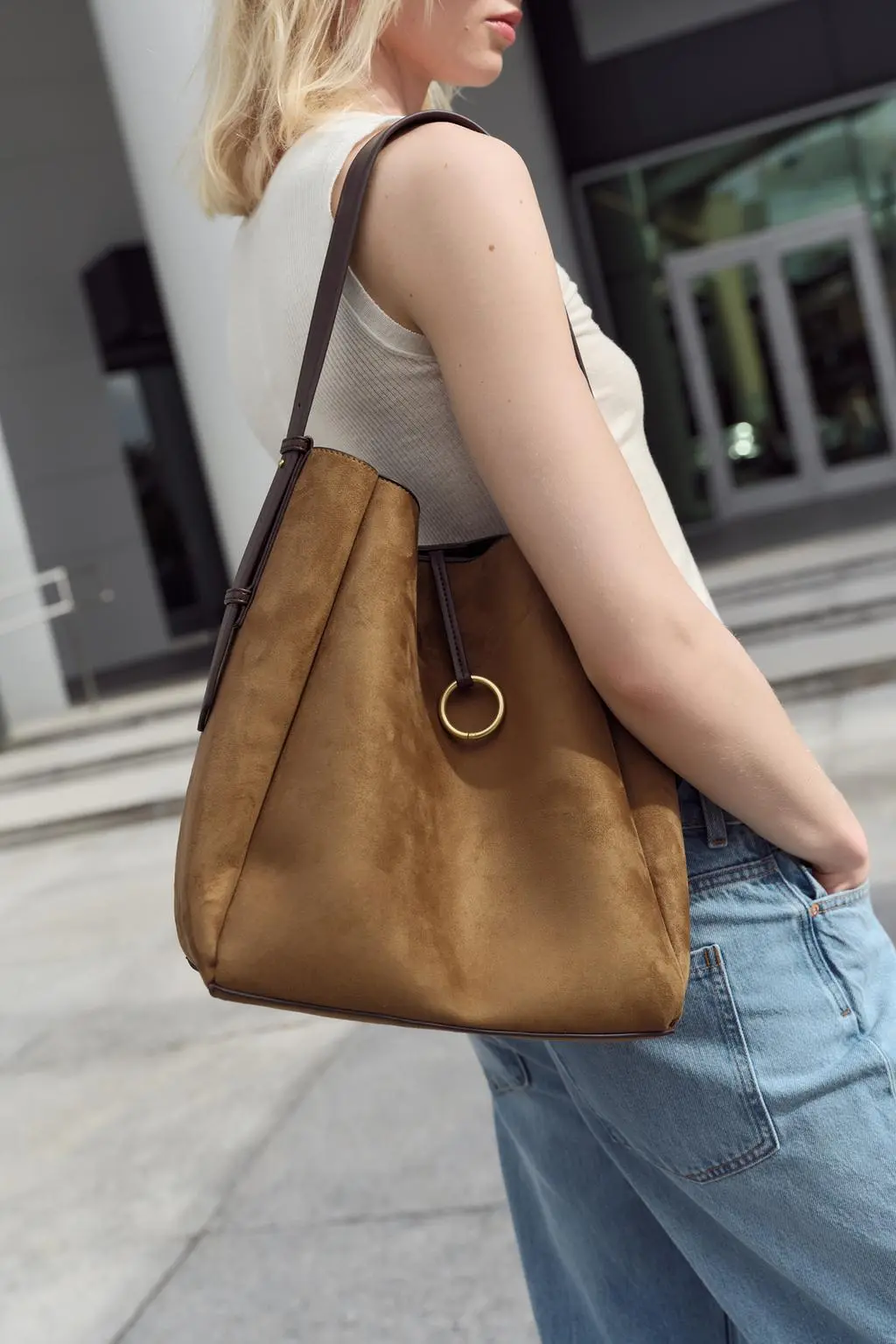zara product image
