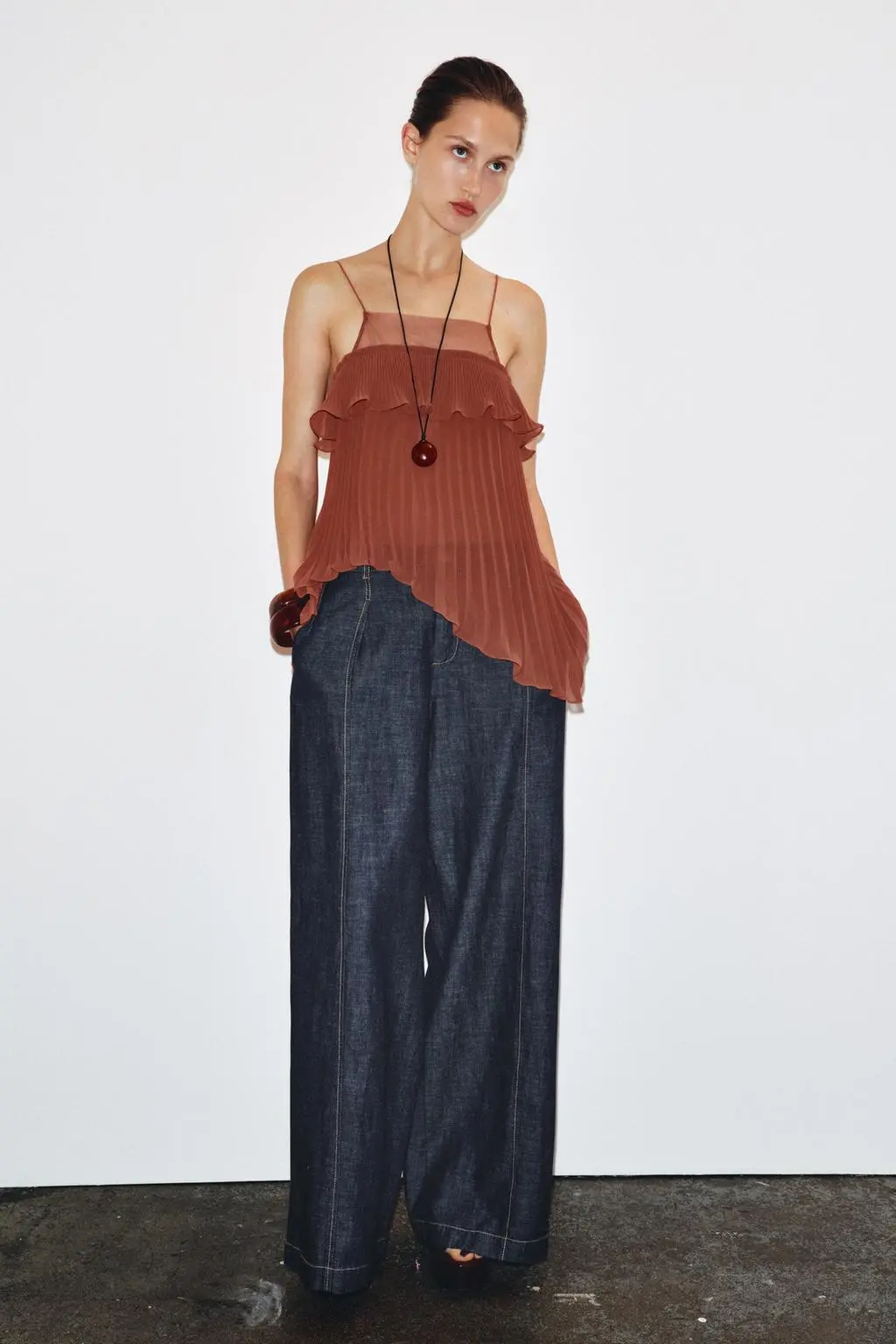zara product image