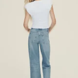 zara product image