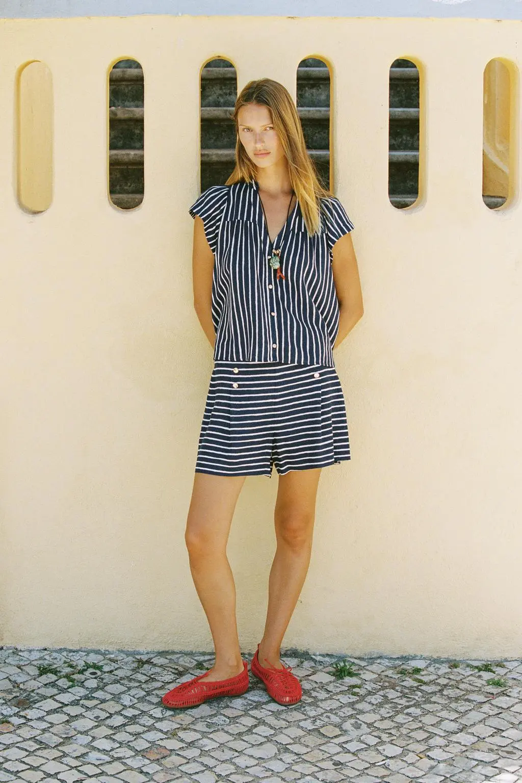 zara product image