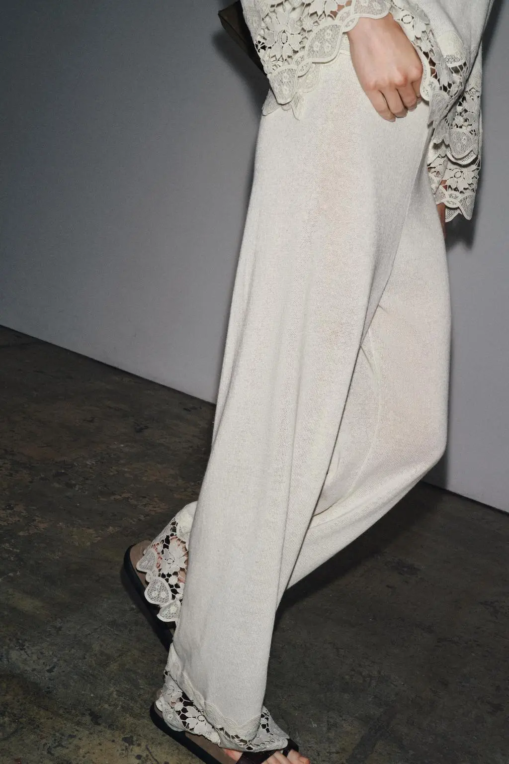 zara product image