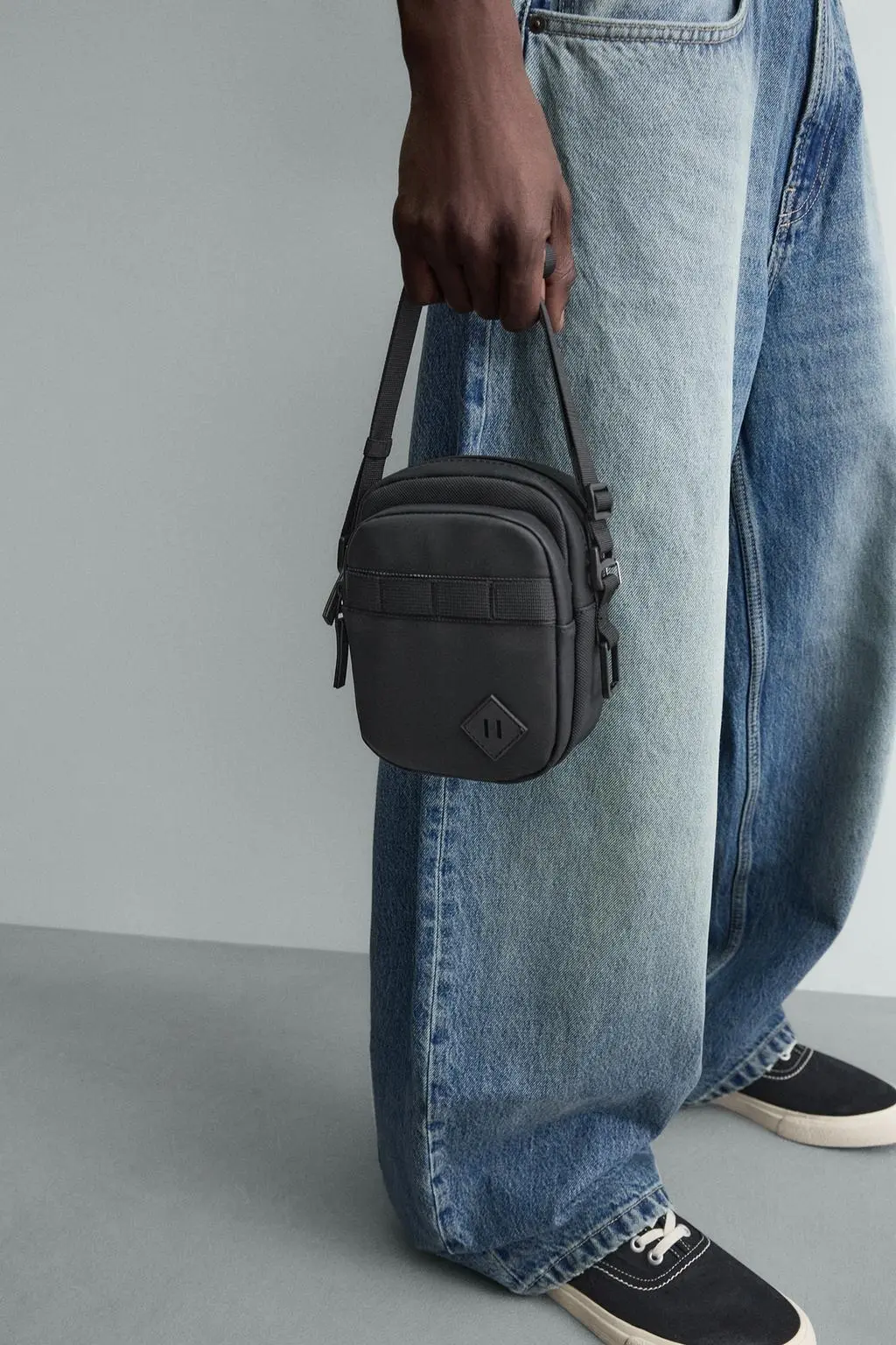 zara product image