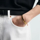 zara product image