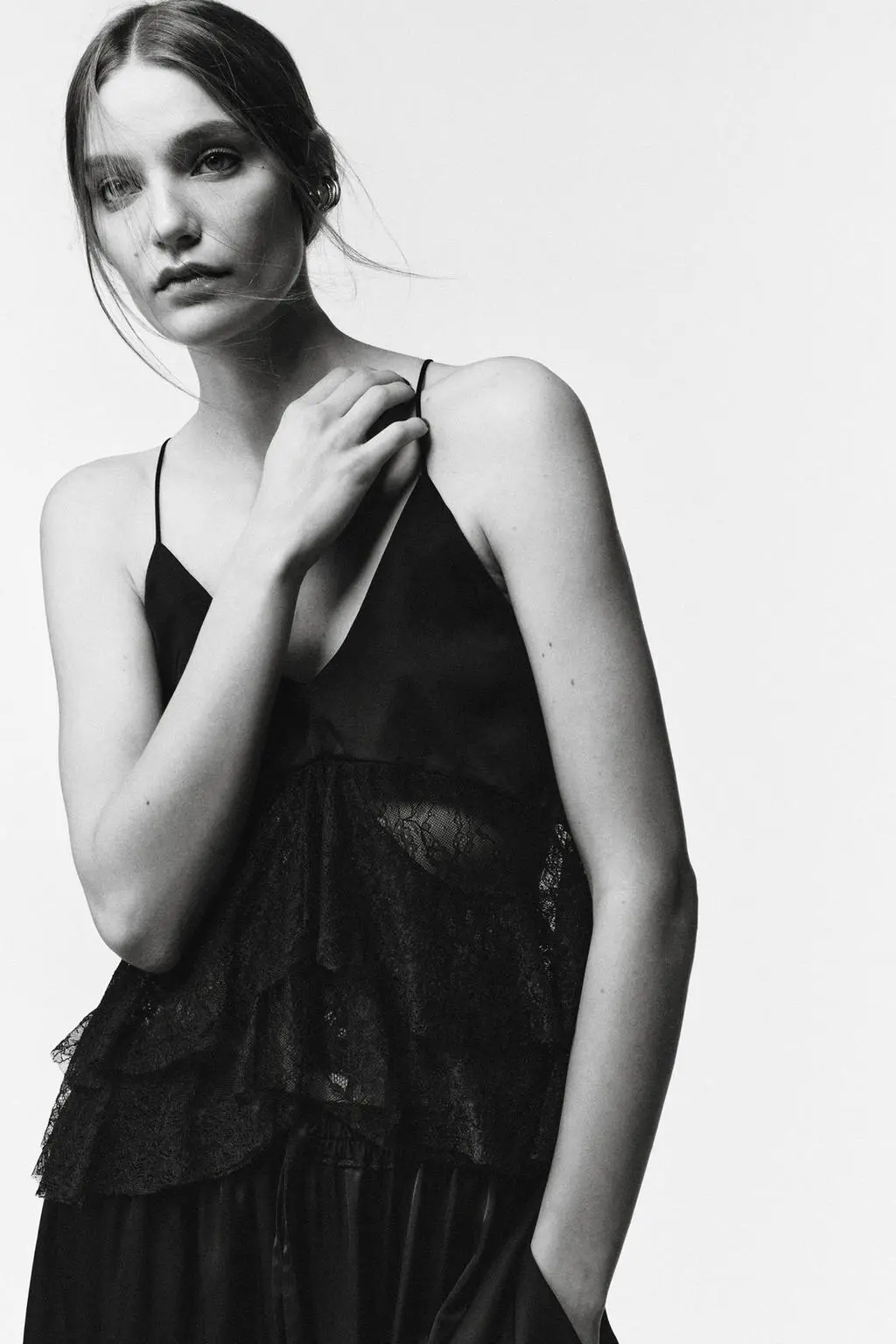 zara product image