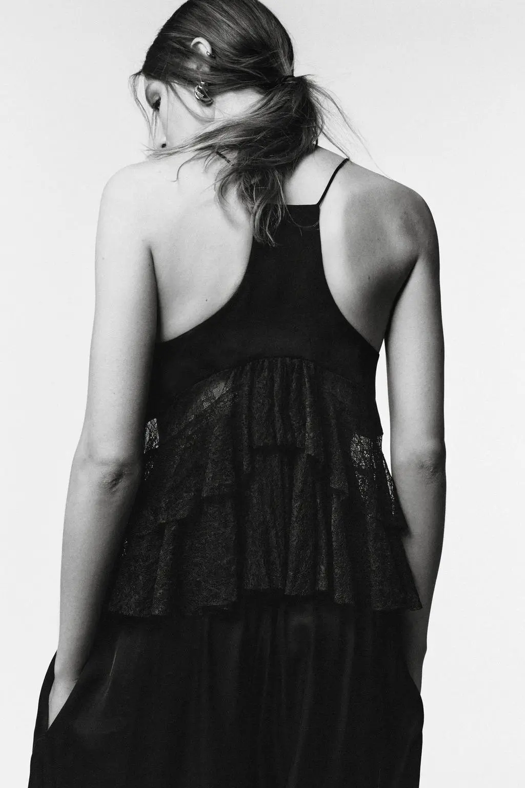 zara product image
