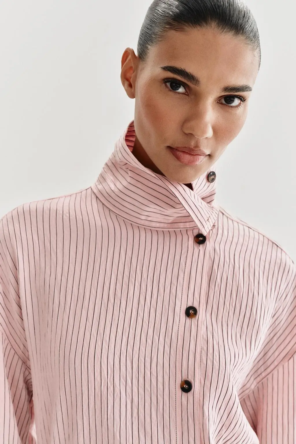 zara product image