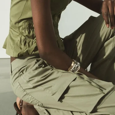کفش پاشنه‌بلند نوک‌تیز پشت‌باز با بند الاستیک و حلقه فلزی zara