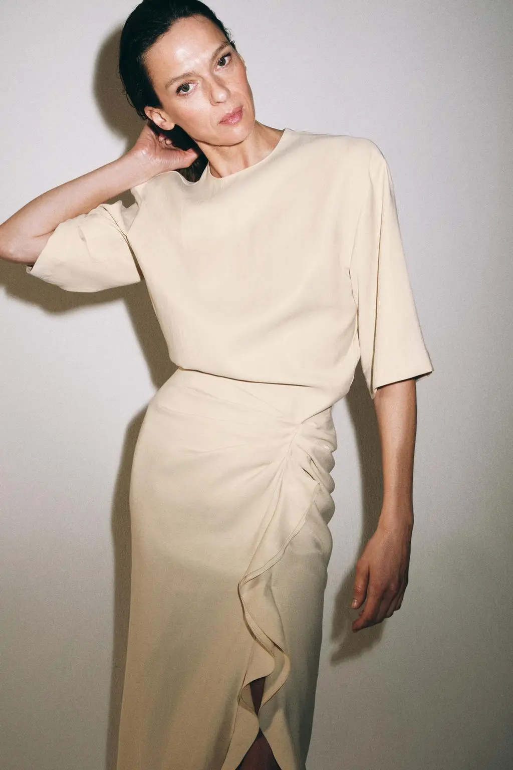 zara product image