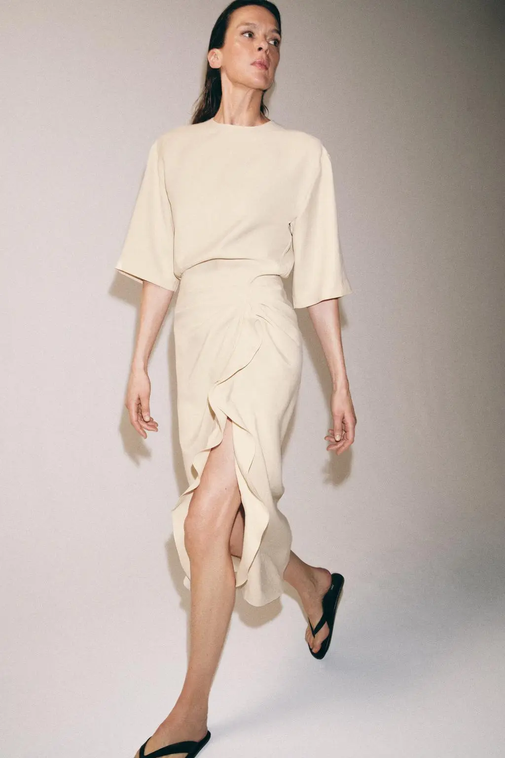 zara product image